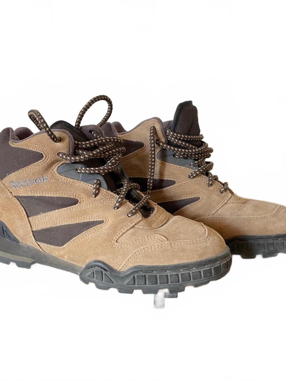 Women’s Reebok hiking boots size 8
